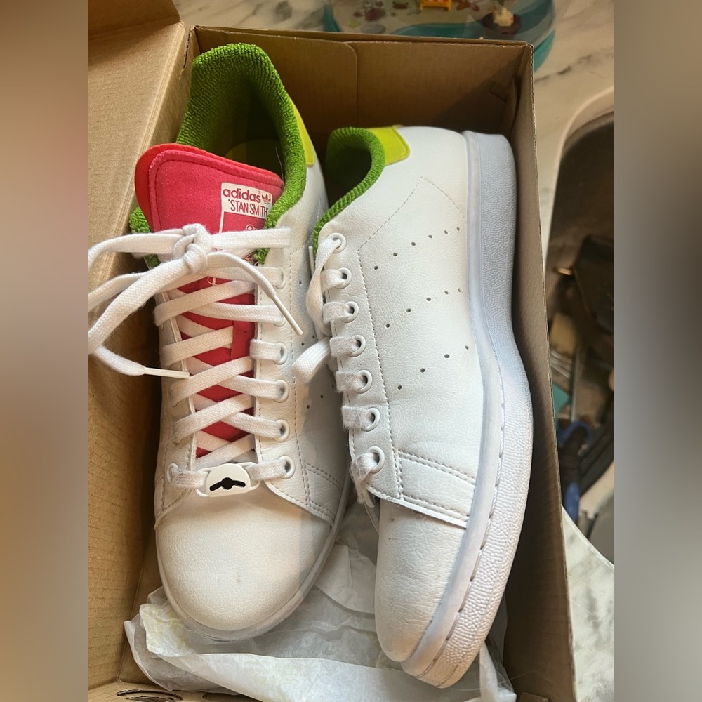 Adidas Sam Smith Cloud White Kermit The Frog shoes US Size 9- like new